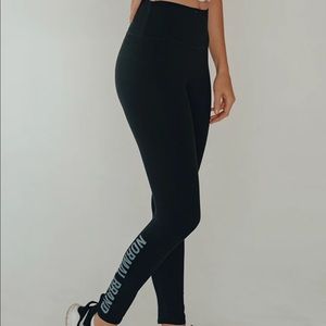 Normal Brand 7/8 Crop Leggings -Black/Blue Small